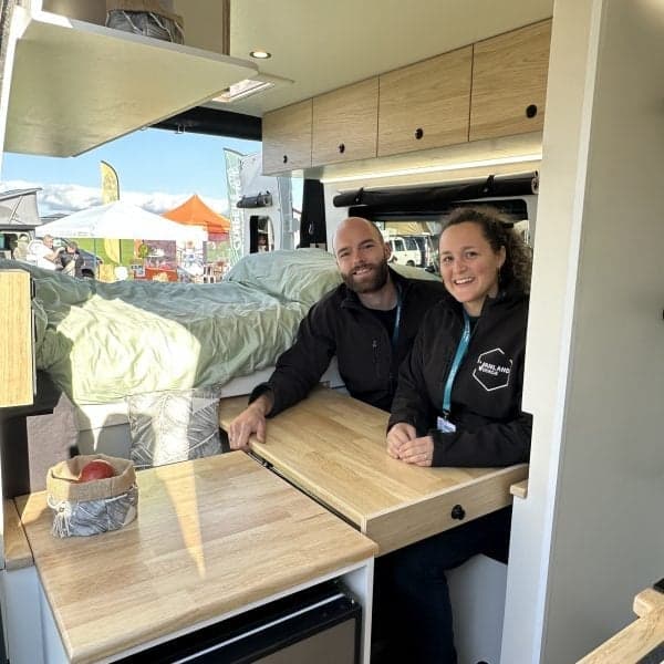 Julia et Benjamin - Vanland Voyage